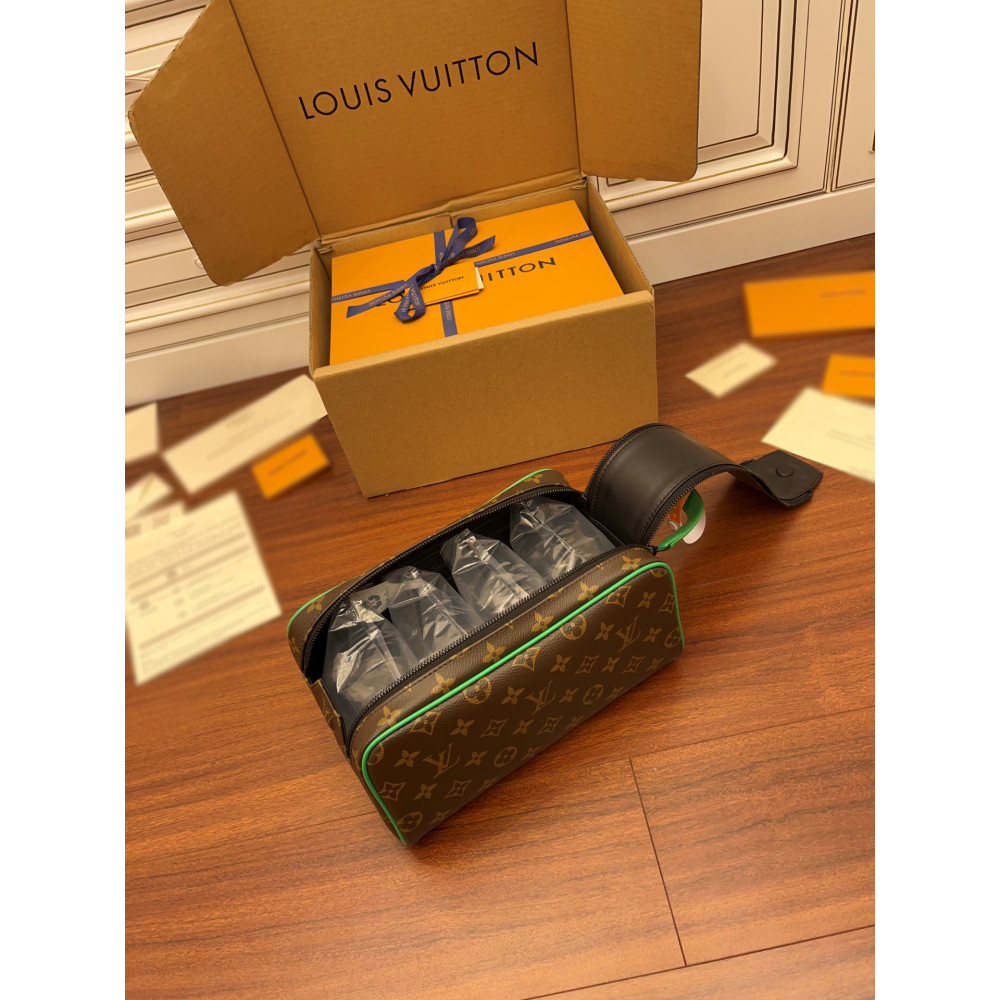 Dopp Kit Toilet Pouch Dopp Kit Toilet Pouch