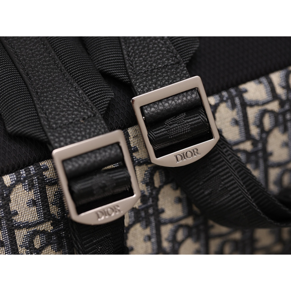 EXPLORER BACKPACK EXPLORER BACKPACK