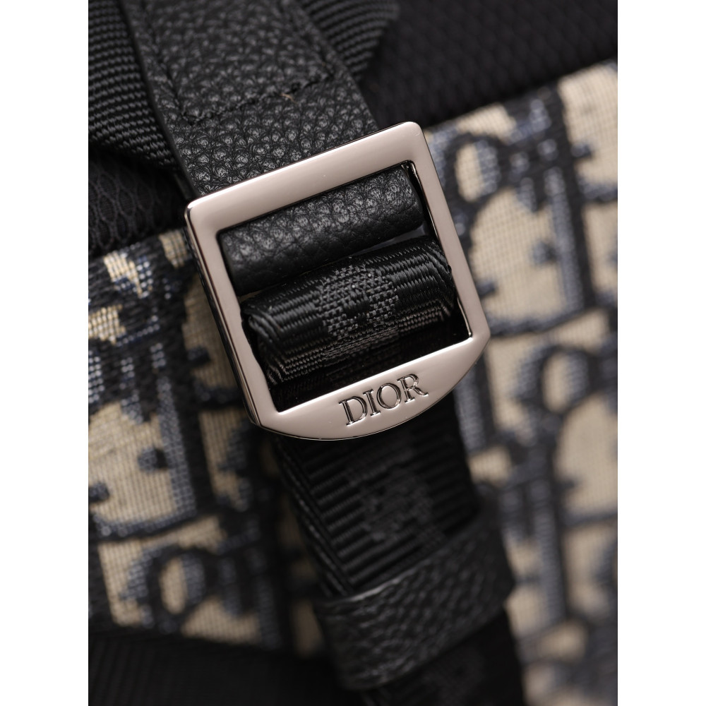 EXPLORER BACKPACK EXPLORER BACKPACK