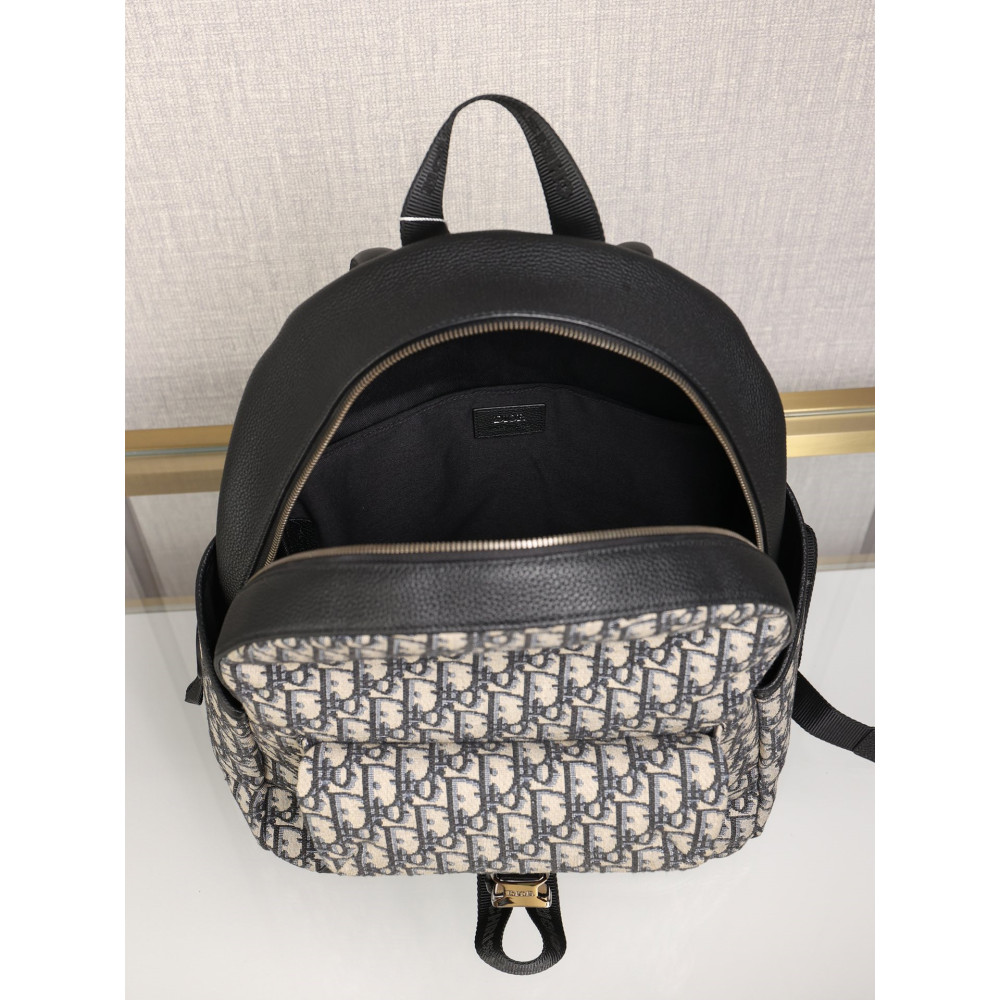 EXPLORER BACKPACK EXPLORER BACKPACK
