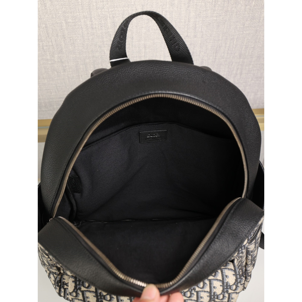 EXPLORER BACKPACK EXPLORER BACKPACK