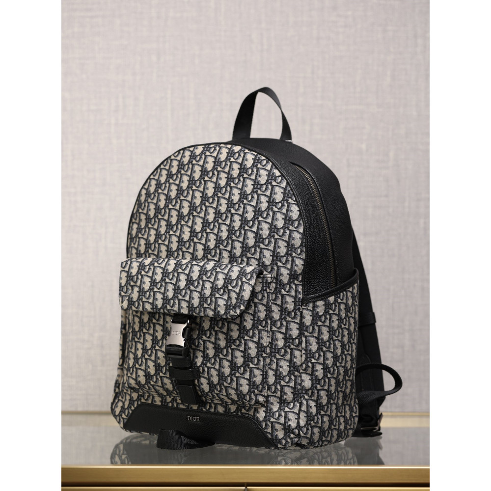 EXPLORER BACKPACK EXPLORER BACKPACK