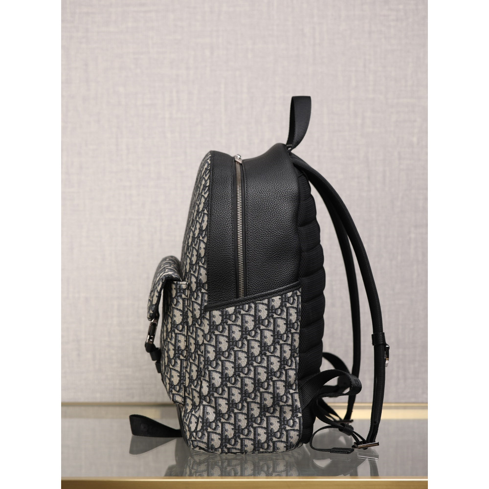 EXPLORER BACKPACK EXPLORER BACKPACK