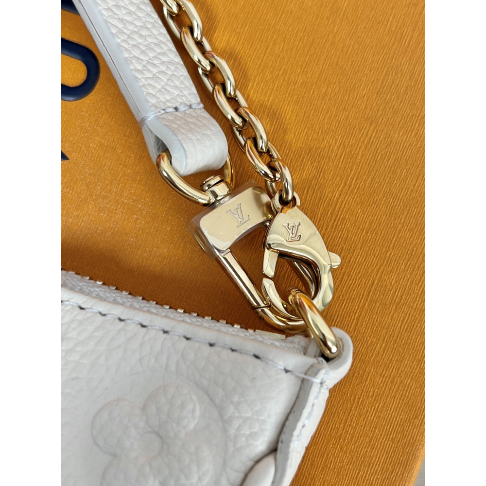 Easy Pouch On Strap Easy Pouch On Strap