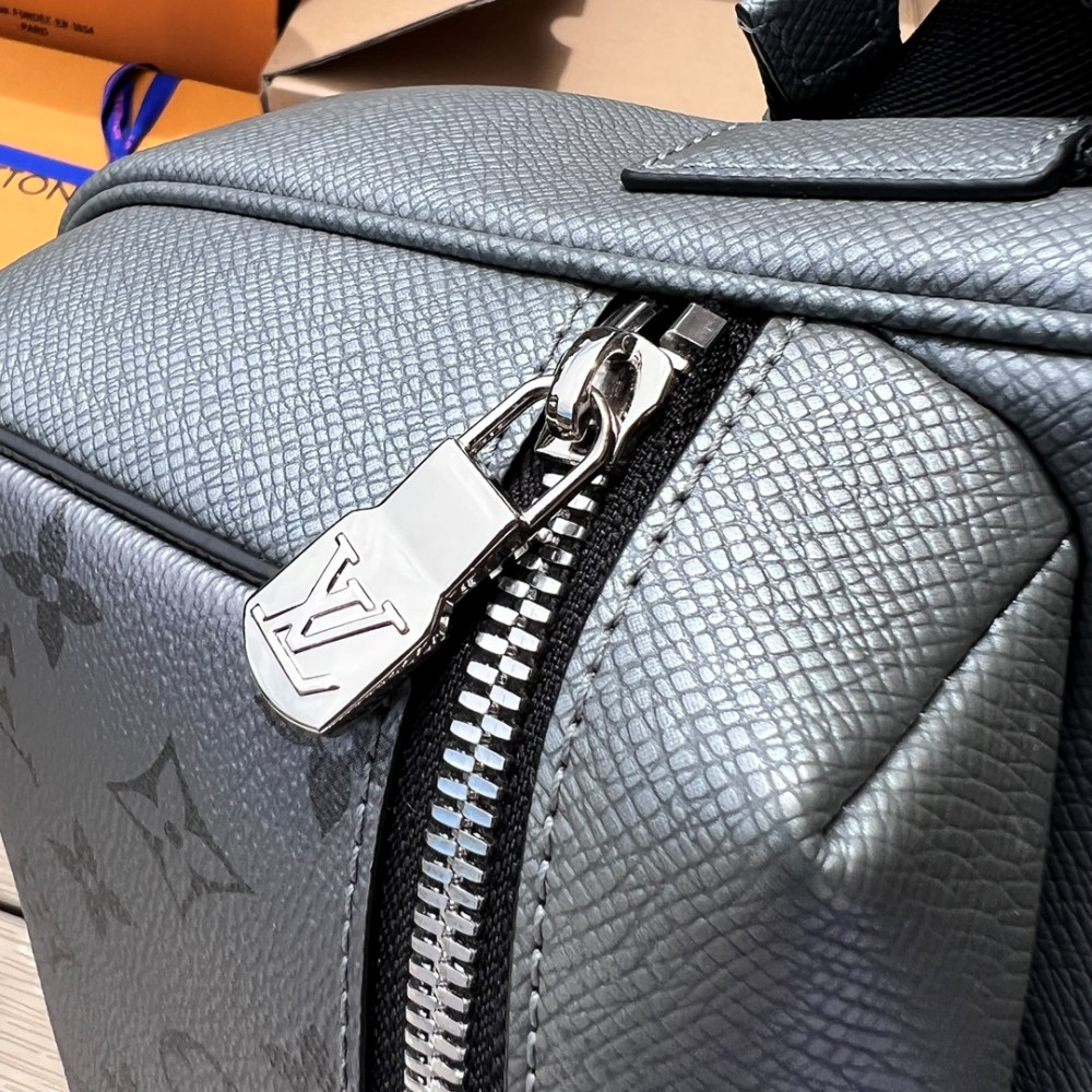 Outdoor Messenger Outdoor Messenger
