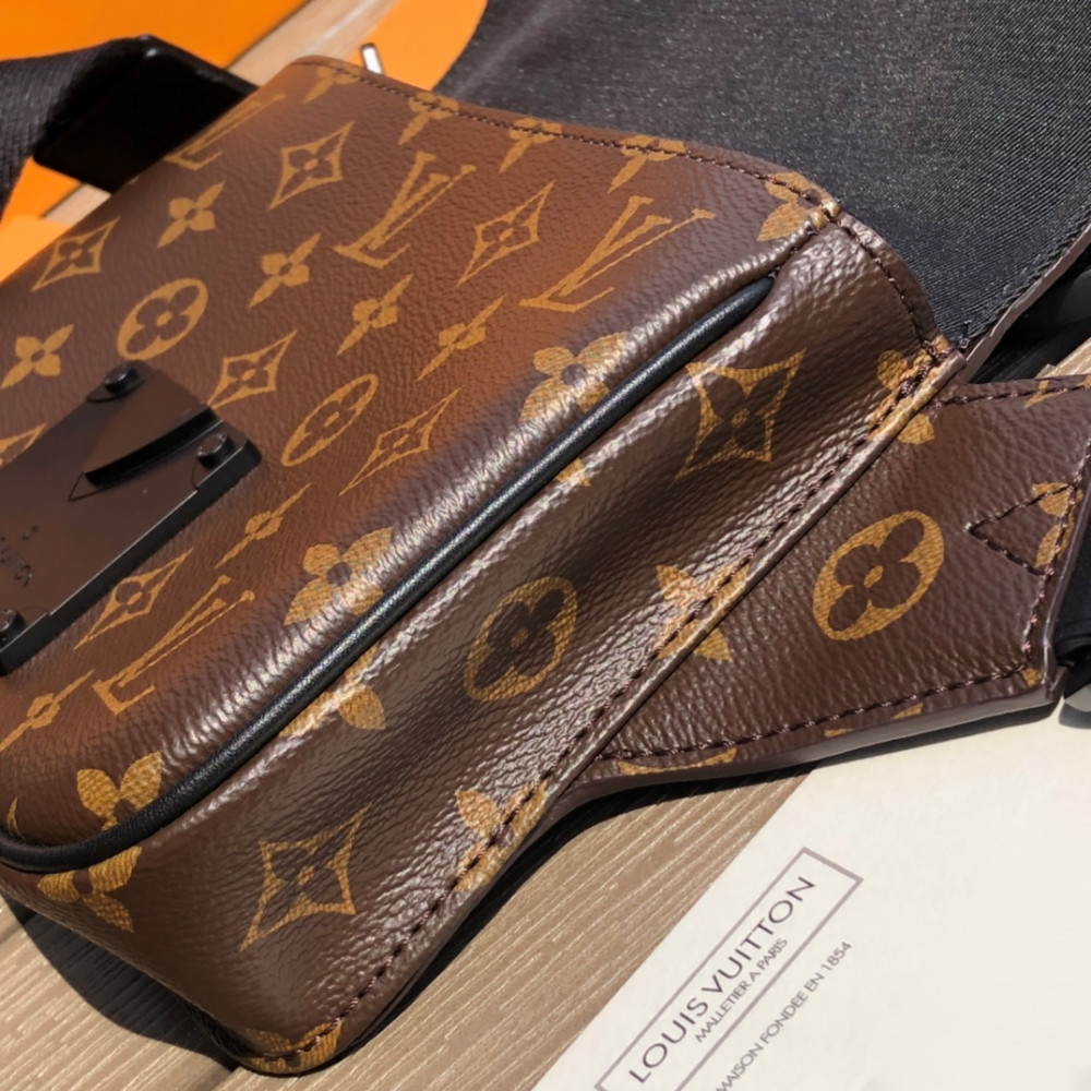 S Lock Slingbag S Lock Slingbag
