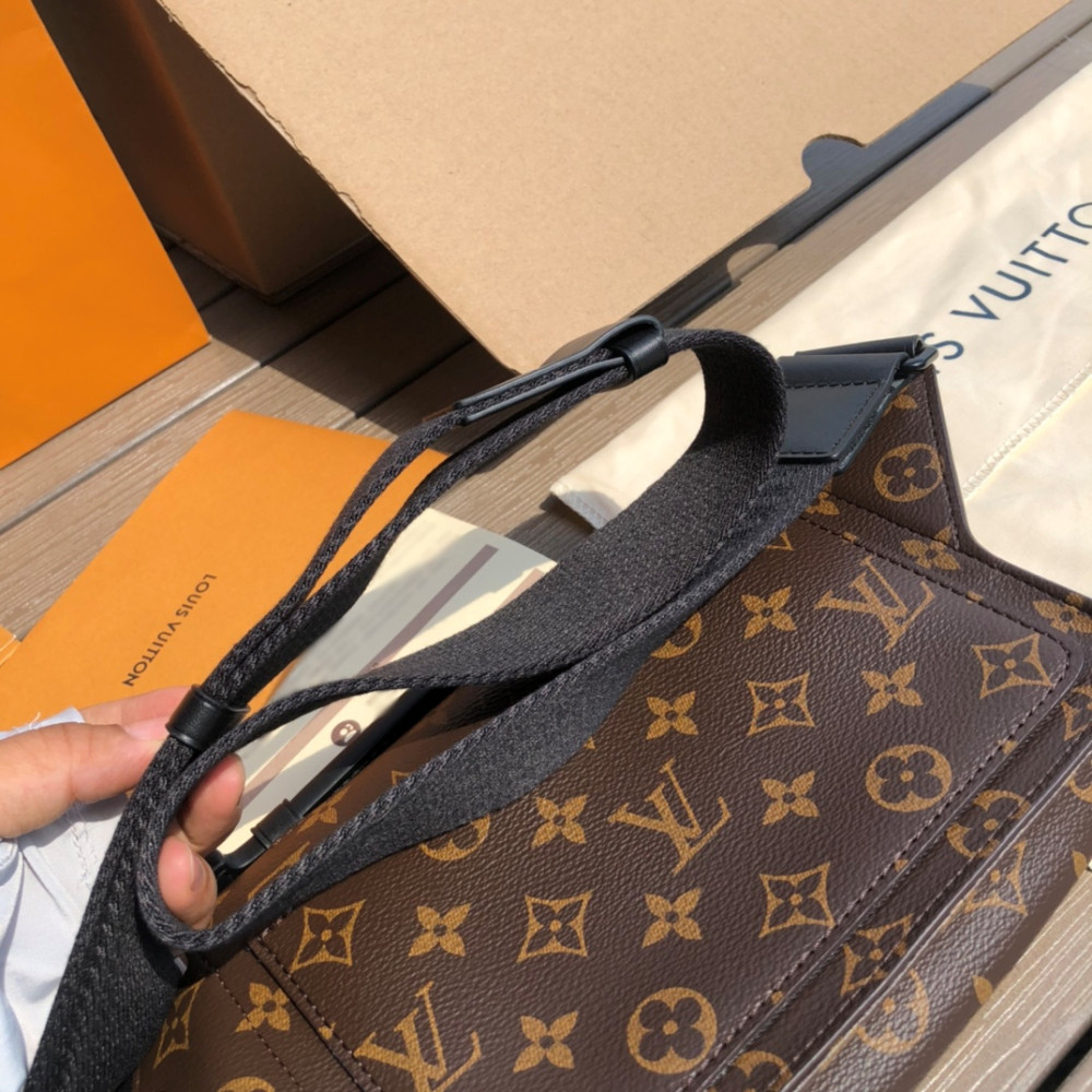 S Lock Slingbag S Lock Slingbag