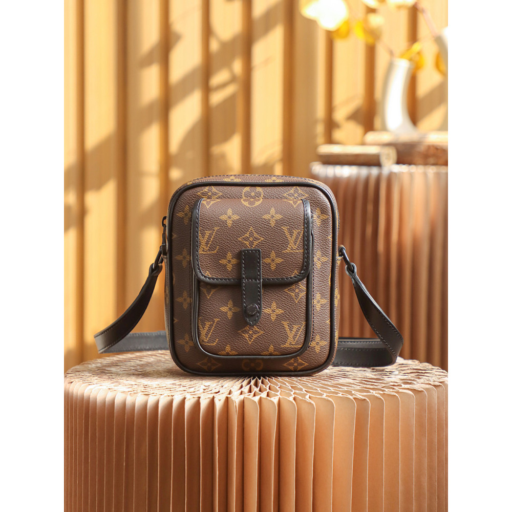 Christopher Wearable Wallet Christopher Wearable Wallet