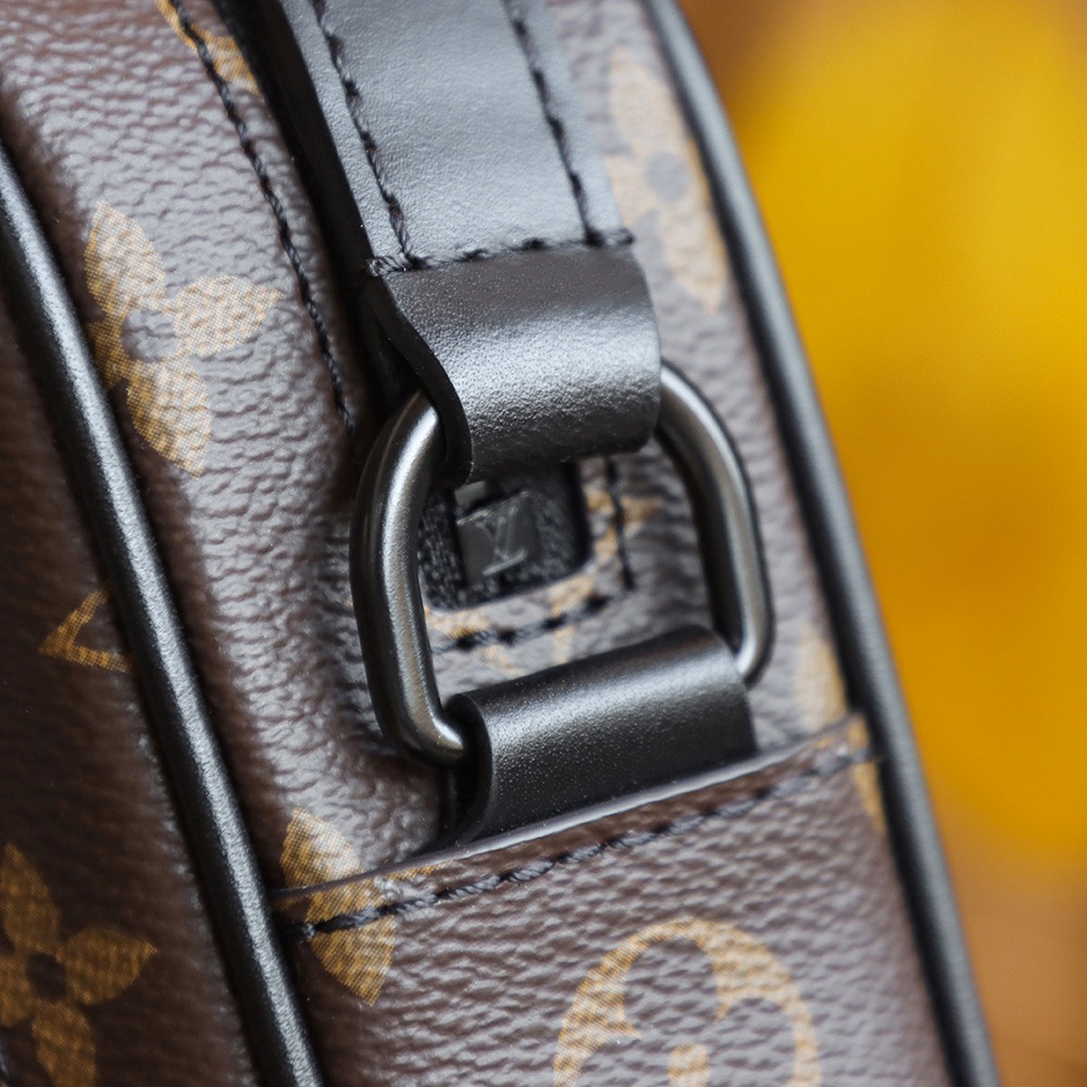 Christopher Wearable Wallet Christopher Wearable Wallet