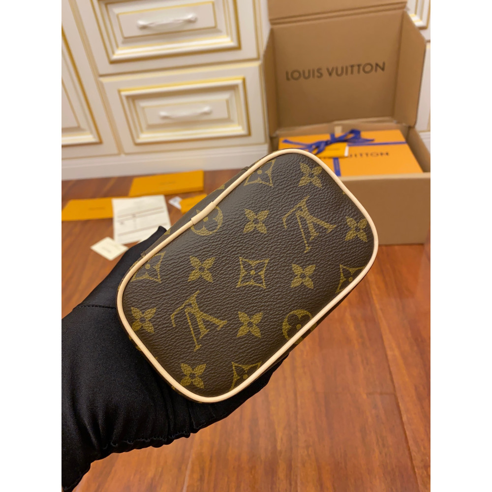 Nano Toiletry Pouch Nano Toiletry Pouch