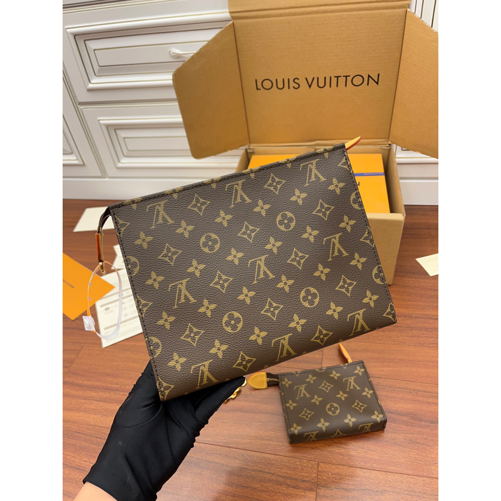 Toiletry Pouch On Chain Toiletry Pouch On Chain
