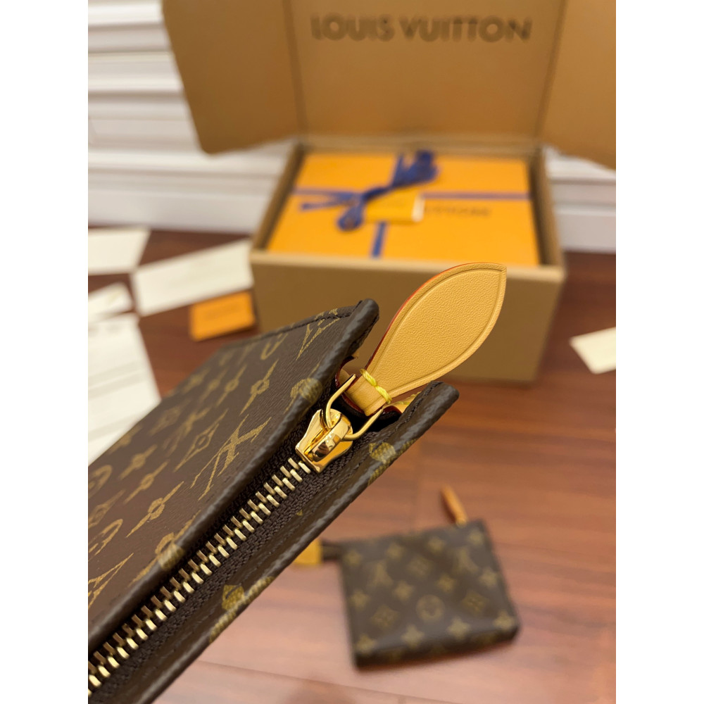 Toiletry Pouch On Chain Toiletry Pouch On Chain