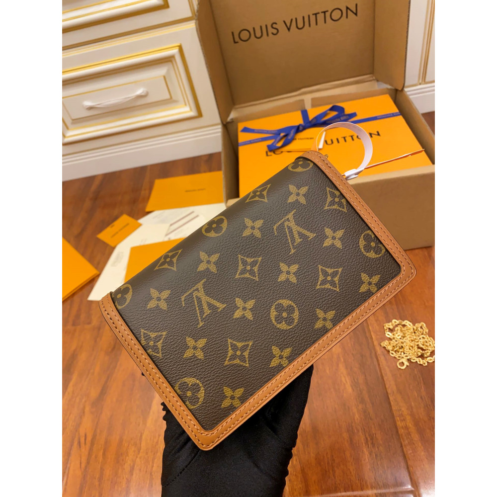 Dauphine Chain Wallet Dauphine Chain Wallet