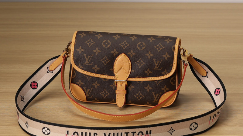 Diane M45985