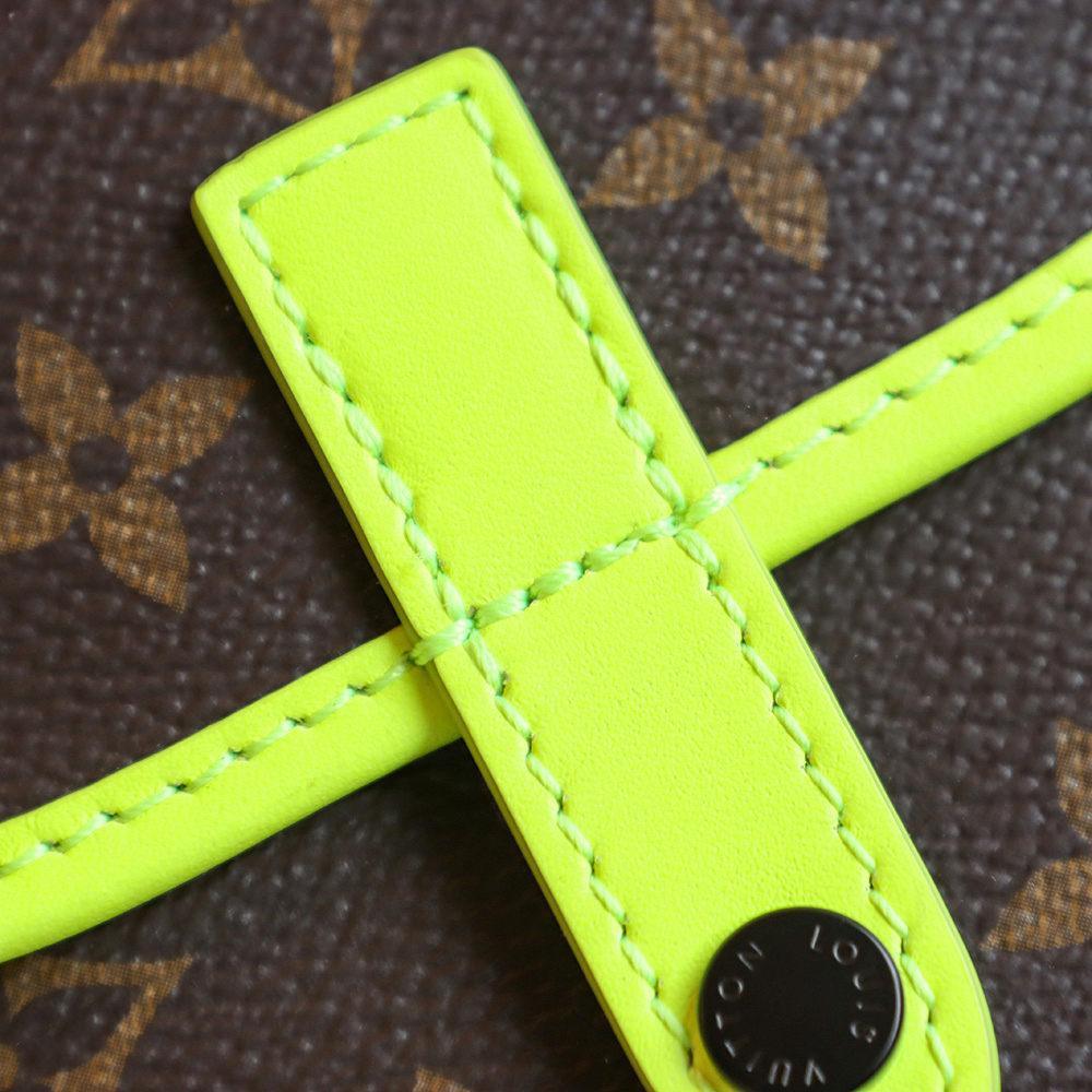 Christopher Wearable Wallet Christopher Wearable Wallet
