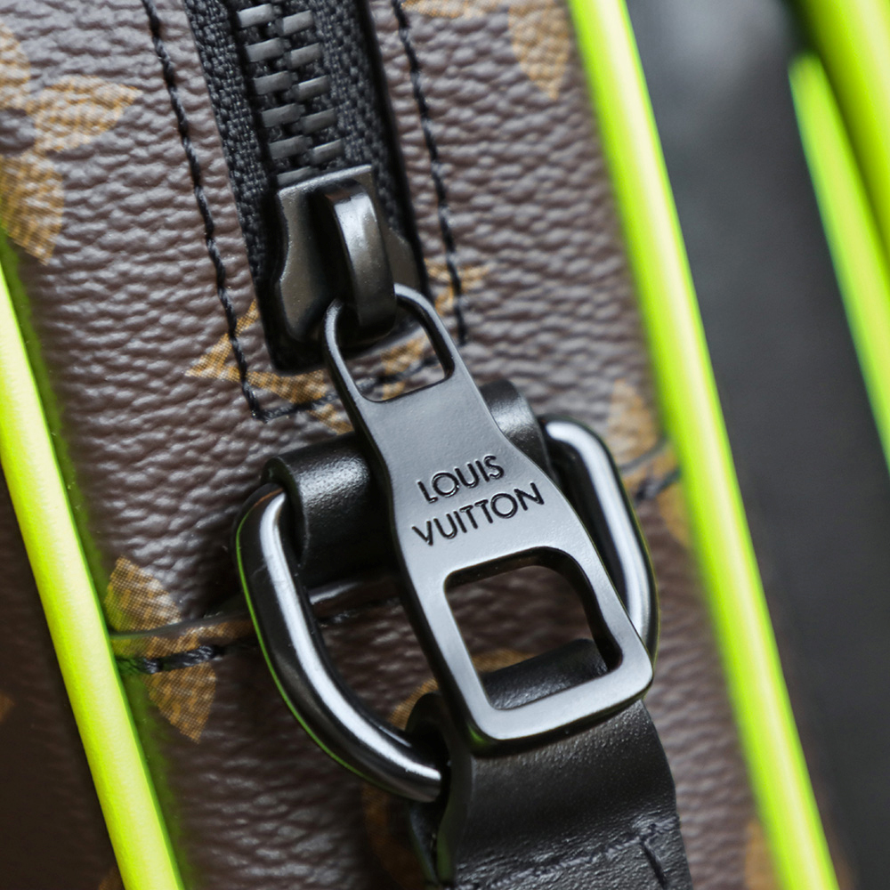 Christopher Wearable Wallet Christopher Wearable Wallet