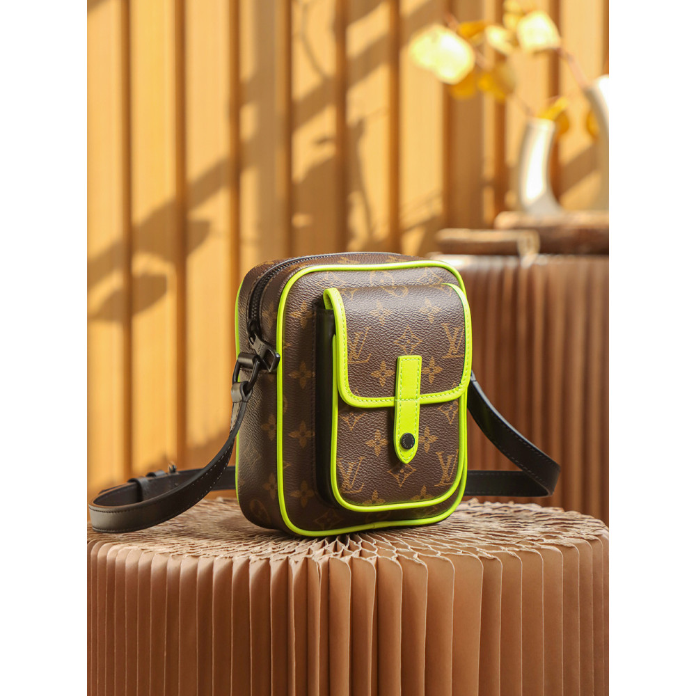 Christopher Wearable Wallet Christopher Wearable Wallet