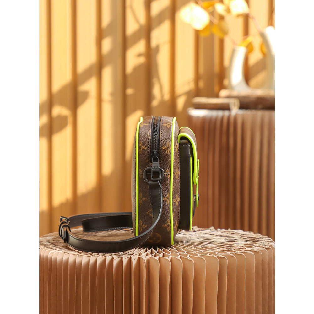 Christopher Wearable Wallet Christopher Wearable Wallet