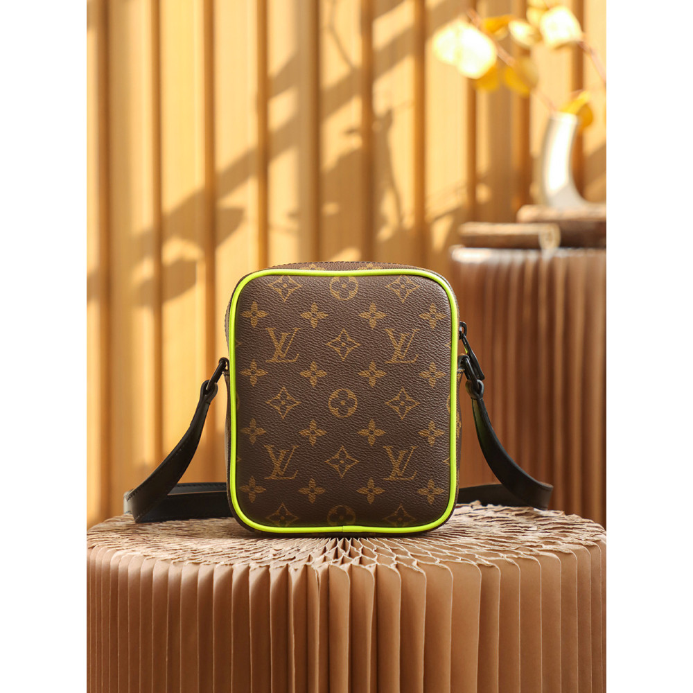 Christopher Wearable Wallet Christopher Wearable Wallet