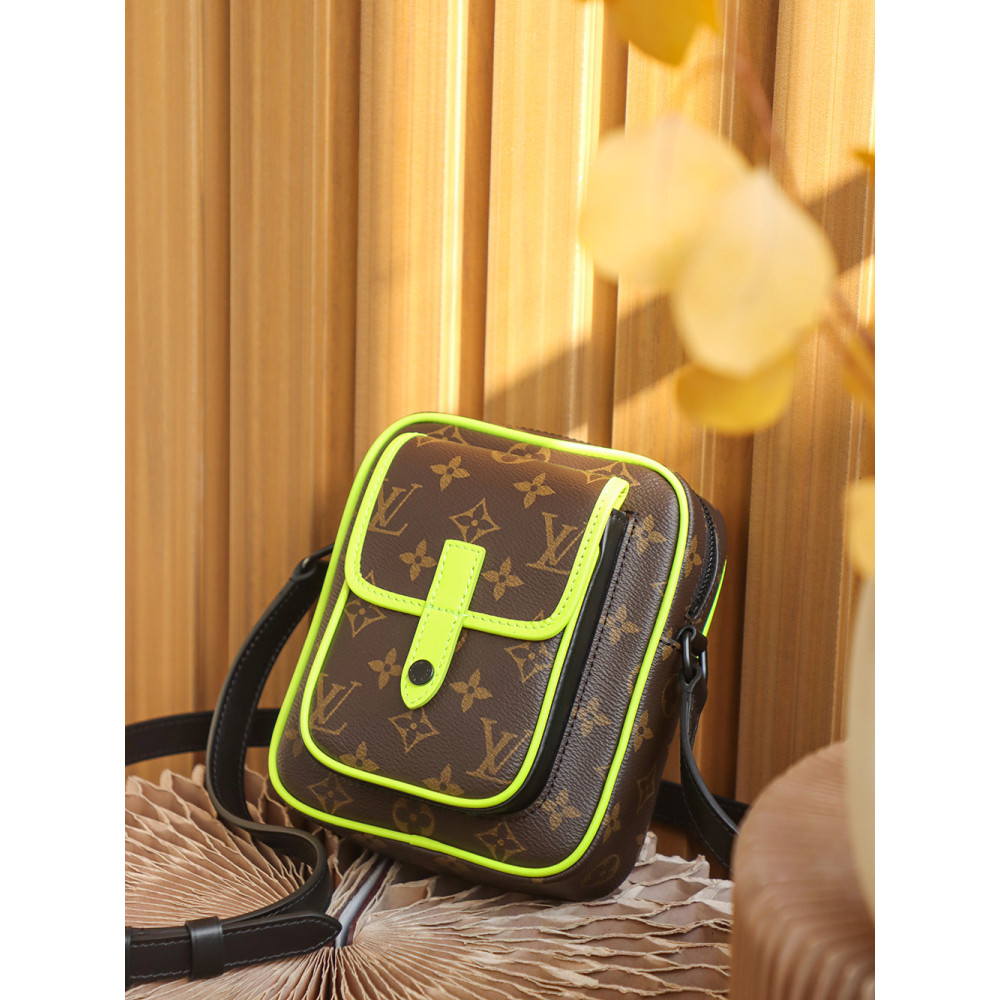 Christopher Wearable Wallet Christopher Wearable Wallet