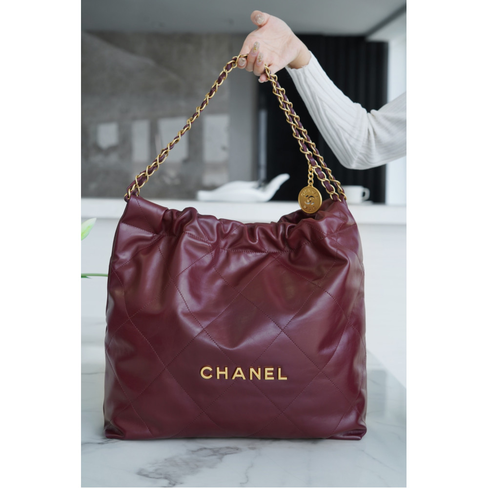 CHANEL 22 MEDIUM BAG