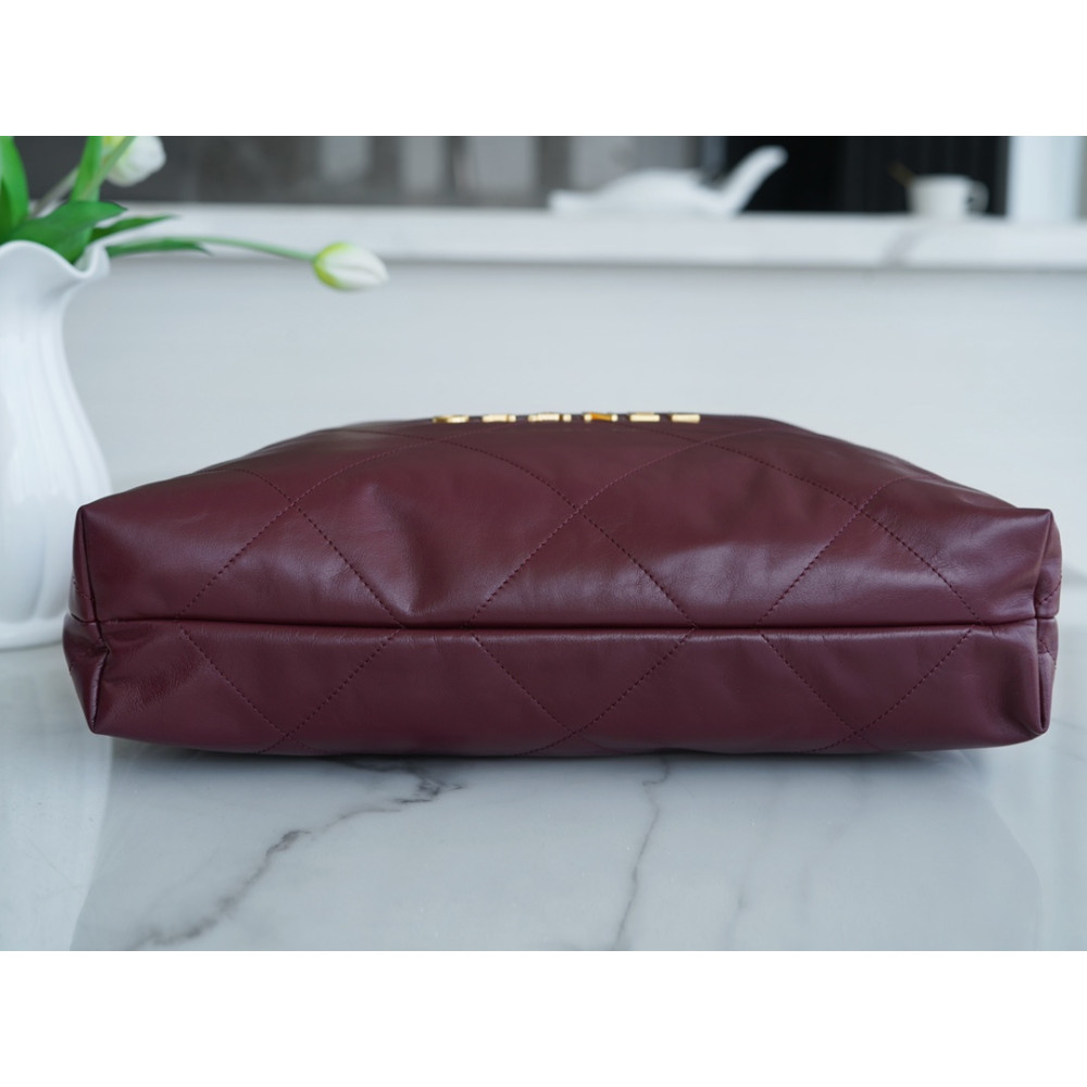 CHANEL 22 MEDIUM BAG