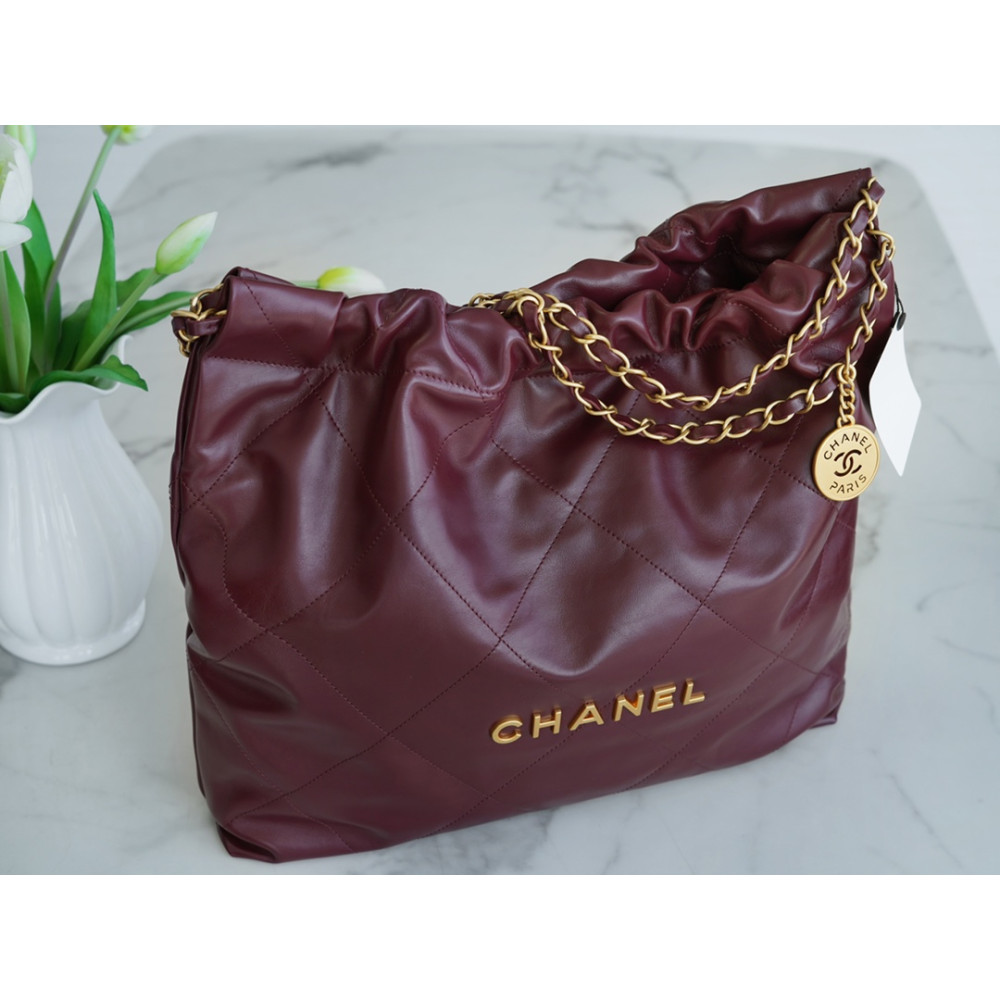 CHANEL 22 MEDIUM BAG