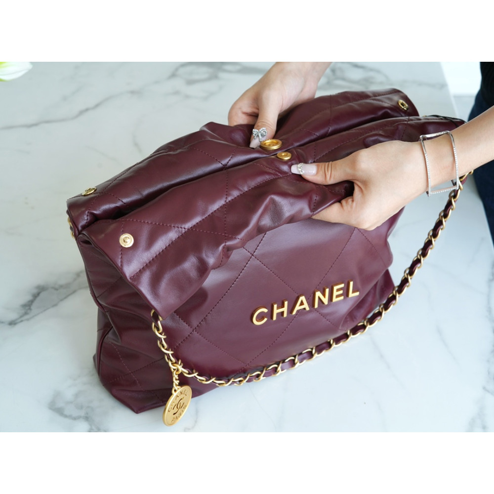 CHANEL 22 SMALL BAG