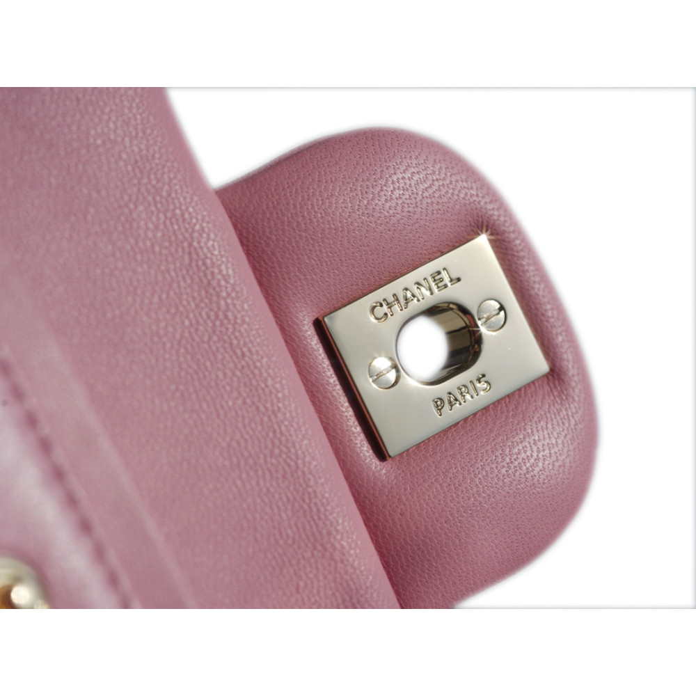 CHANEL SMALL DOUBLE FLAP BAG CHANEL SMALL DOUBLE FLAP BAG