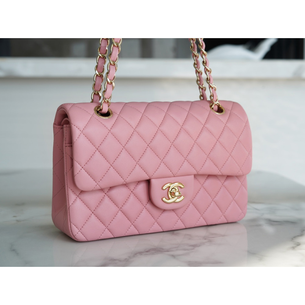 CHANEL SMALL DOUBLE FLAP BAG CHANEL SMALL DOUBLE FLAP BAG