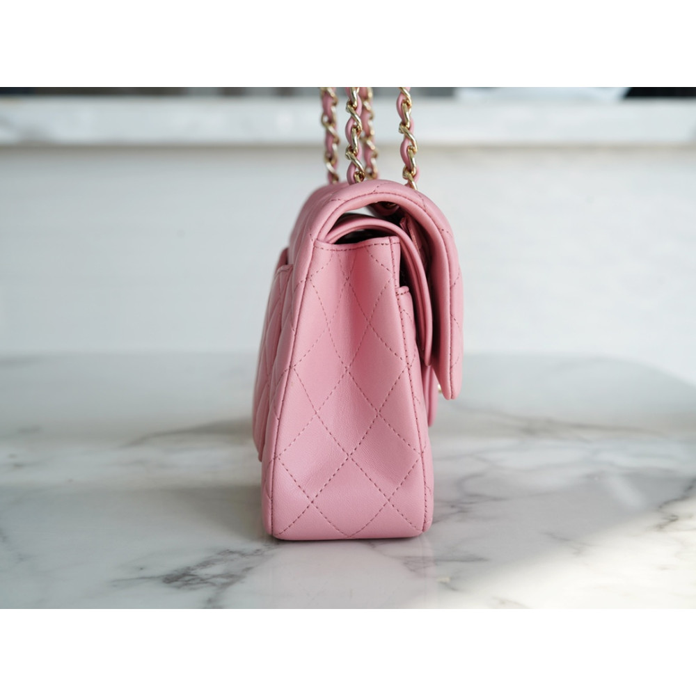 CHANEL SMALL DOUBLE FLAP BAG CHANEL SMALL DOUBLE FLAP BAG