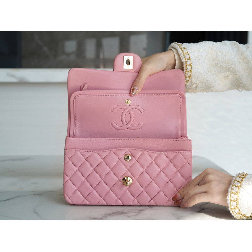 CHANEL SMALL DOUBLE FLAP BAG CHANEL SMALL DOUBLE FLAP BAG