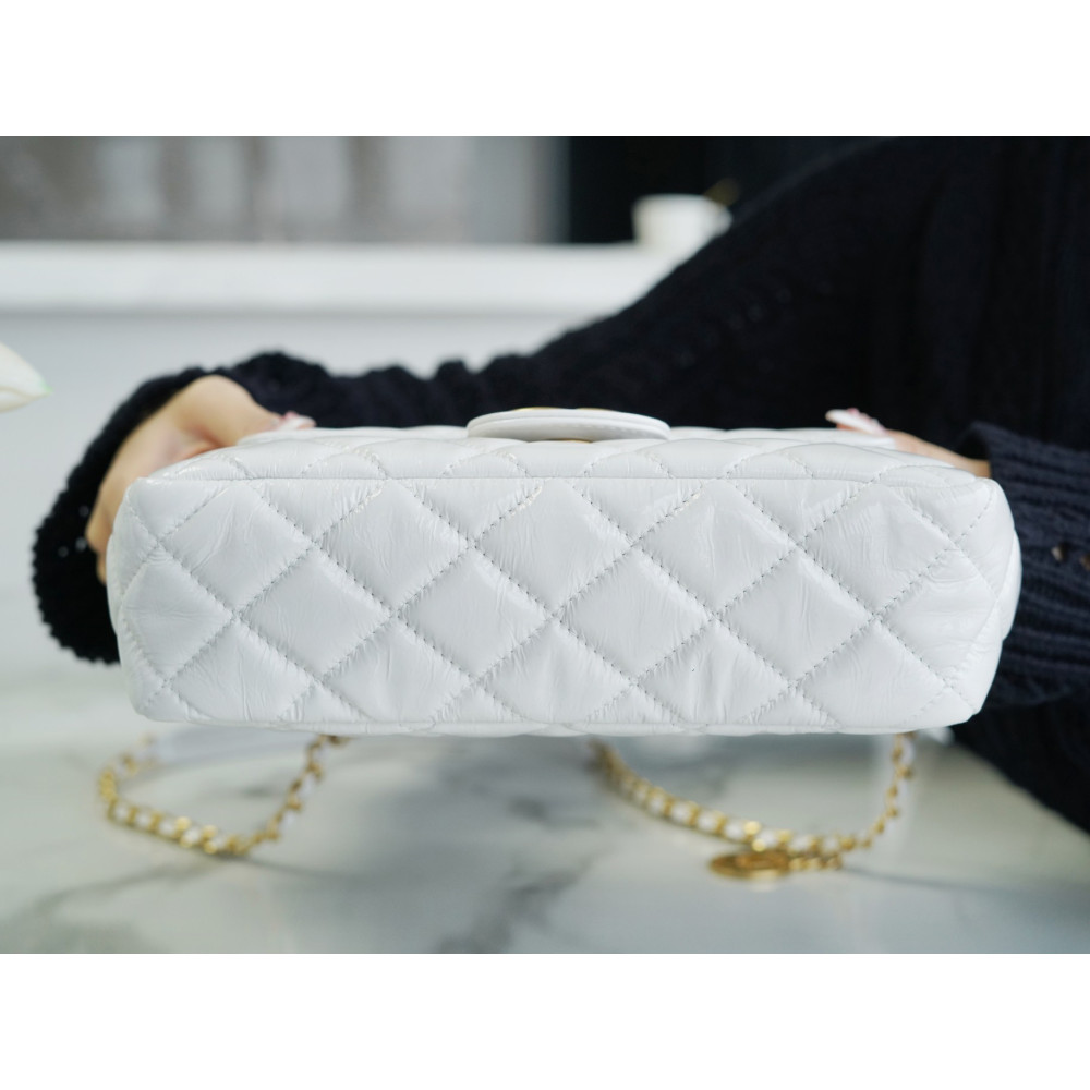 CHANEL WAVY HOBO BAG CHANEL WAVY HOBO BAG