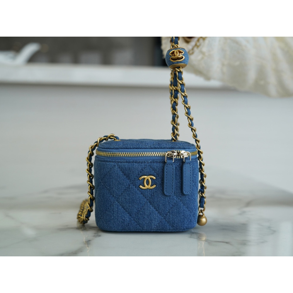 CHANEL PEARL CRUSH MINI VANITY CASE