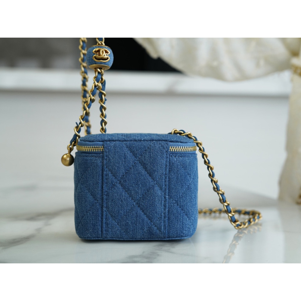 CHANEL PEARL CRUSH MINI VANITY CASE