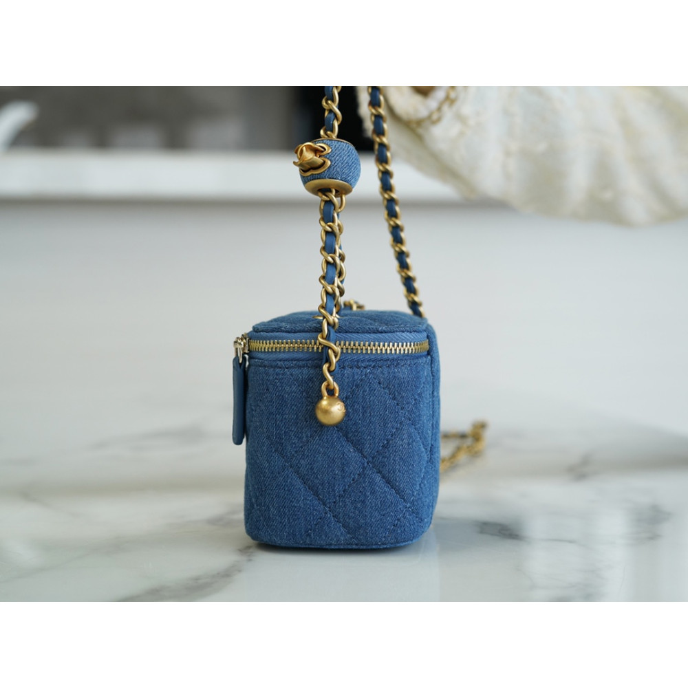 CHANEL PEARL CRUSH MINI VANITY CASE
