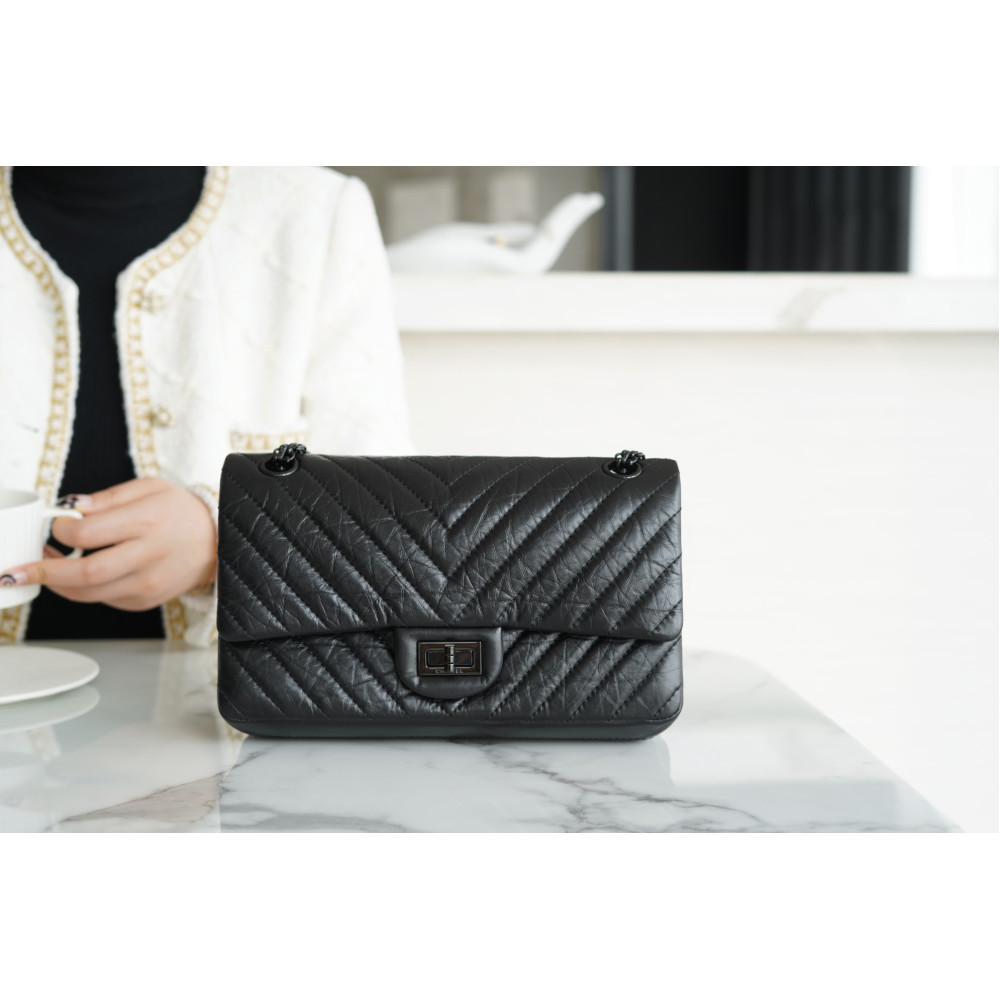CHANEL 2.55 REISSUE 225 FLAP BAG