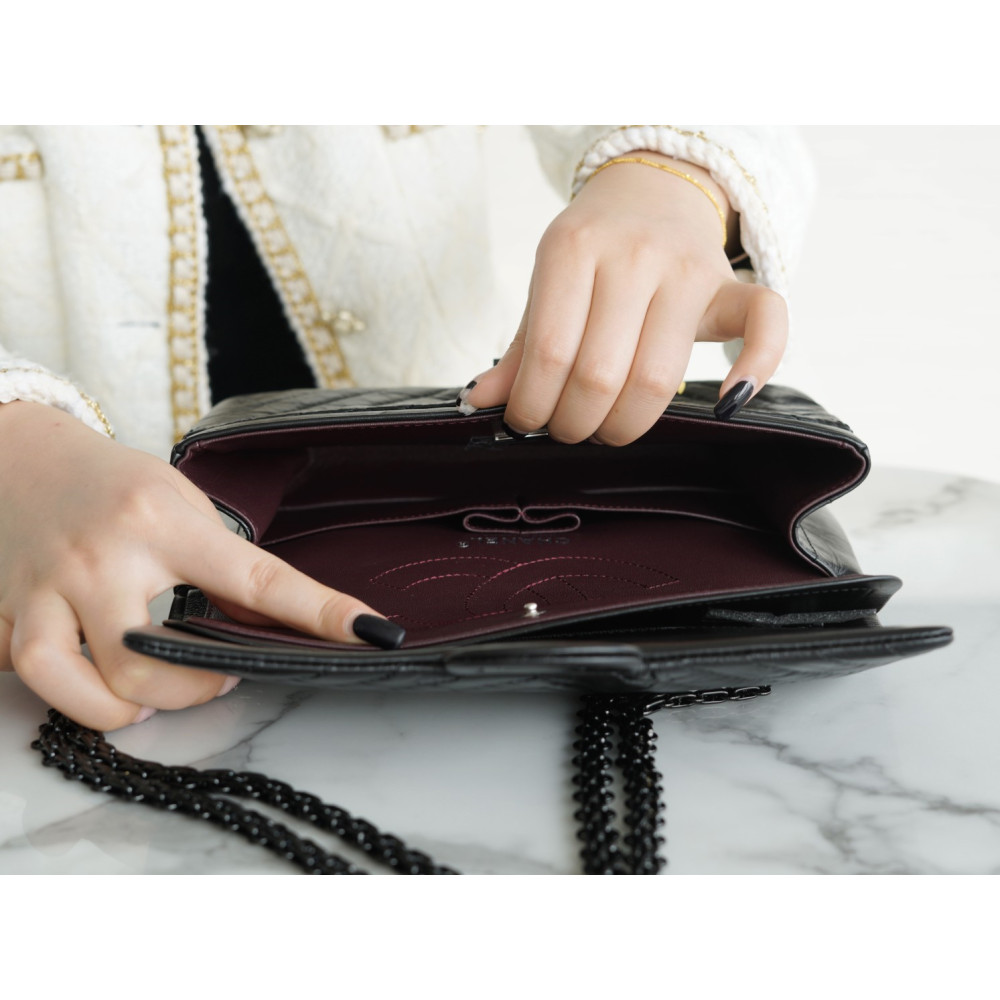 CHANEL 2.55 REISSUE 225 FLAP BAG