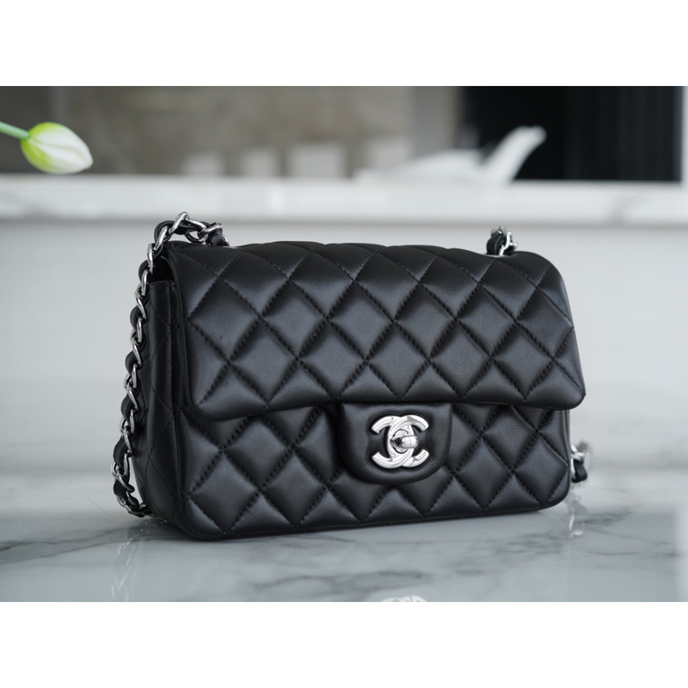 CHANEL MINI RECTANGULAR FLAP BAG CHANEL MINI RECTANGULAR FLAP BAG