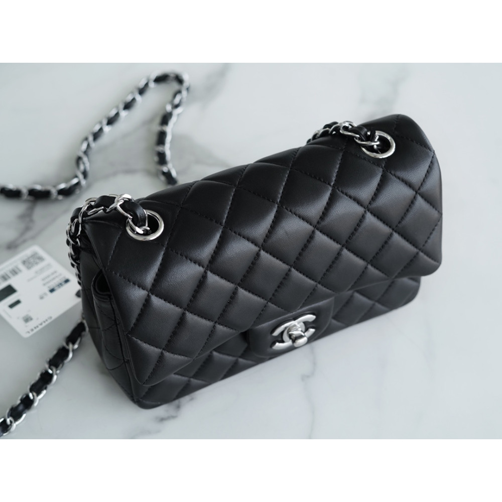 CHANEL MINI RECTANGULAR FLAP BAG CHANEL MINI RECTANGULAR FLAP BAG