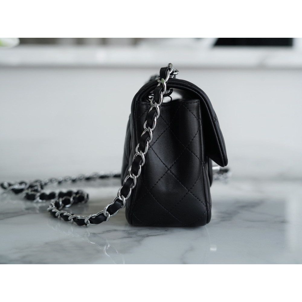 CHANEL MINI RECTANGULAR FLAP BAG CHANEL MINI RECTANGULAR FLAP BAG