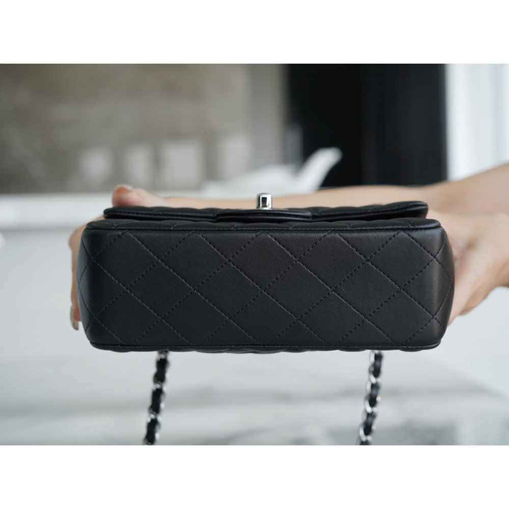 CHANEL MINI RECTANGULAR FLAP BAG CHANEL MINI RECTANGULAR FLAP BAG