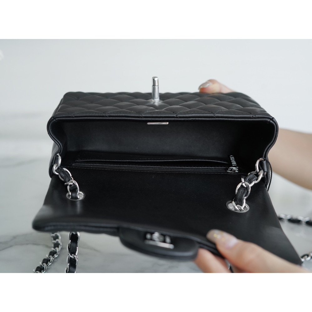 CHANEL MINI RECTANGULAR FLAP BAG CHANEL MINI RECTANGULAR FLAP BAG