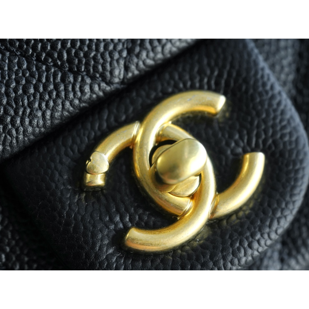 CHANEL LARGE SWEETHEART FLAP BAG