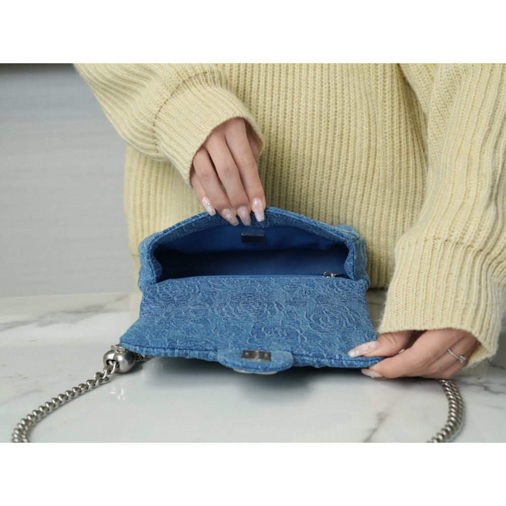 CHANEL SWEETHEART FLAP BAG CHANEL SWEETHEART FLAP BAG