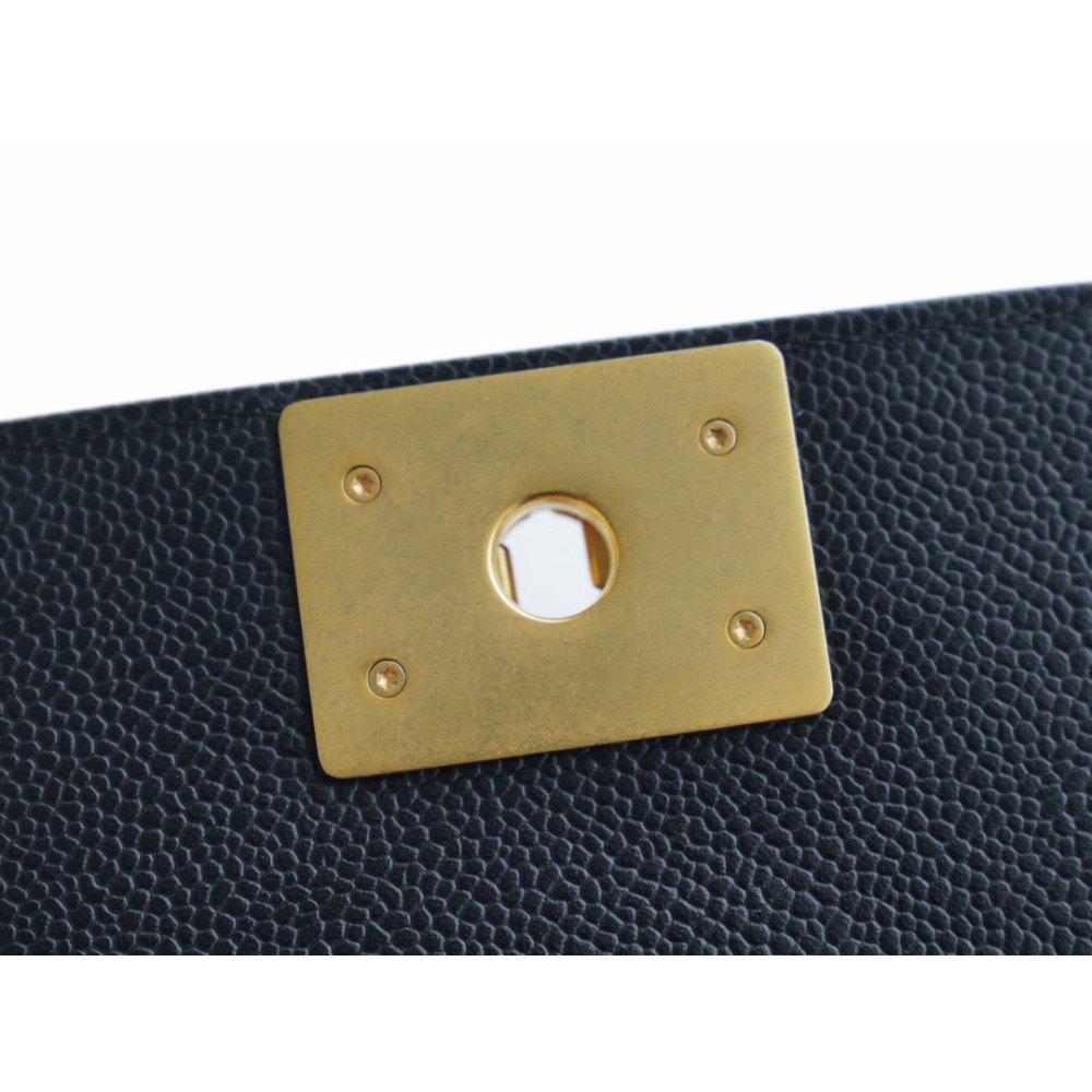 CHANEL SMALL BOY FLAP BAG CHANEL SMALL BOY FLAP BAG