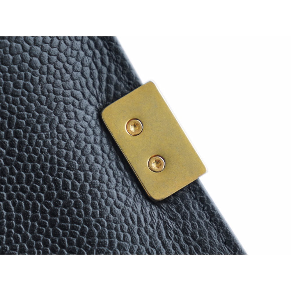 CHANEL SMALL BOY FLAP BAG CHANEL SMALL BOY FLAP BAG