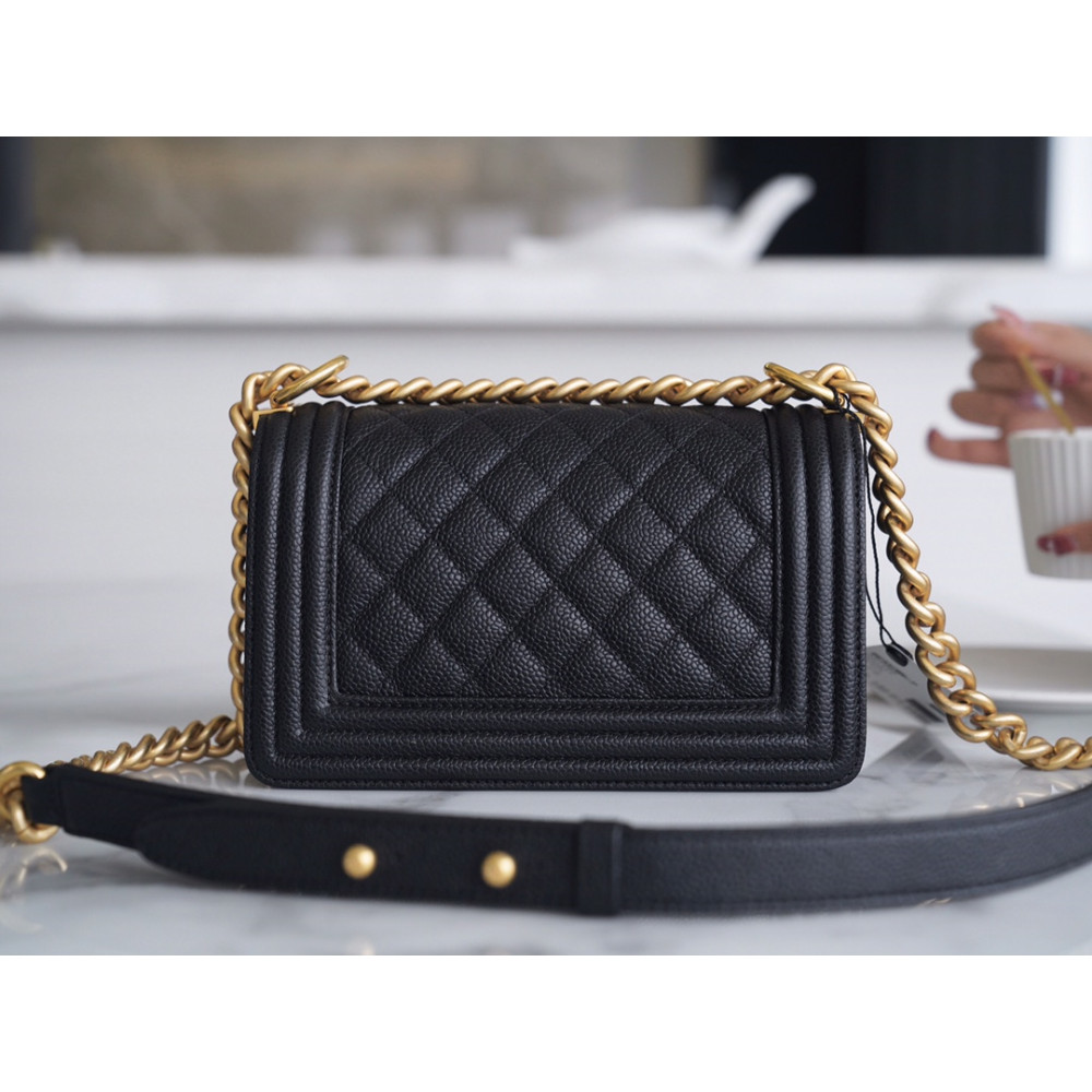 CHANEL SMALL BOY FLAP BAG CHANEL SMALL BOY FLAP BAG