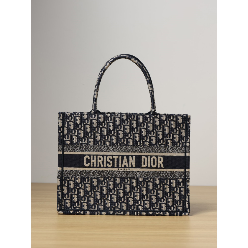 MEDIUM DIOR BOOK TOTE MEDIUM DIOR BOOK TOTE