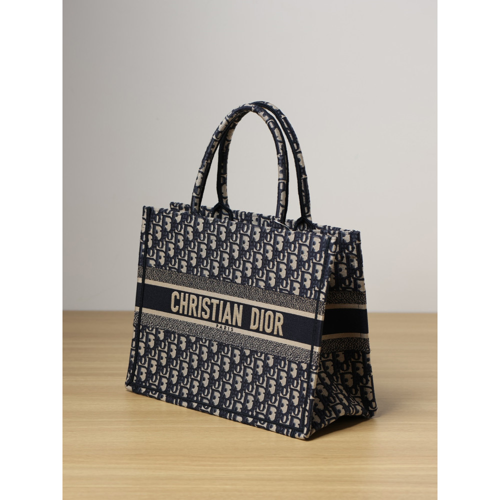 MEDIUM DIOR BOOK TOTE MEDIUM DIOR BOOK TOTE
